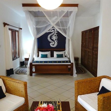 Diani Cottages Диани Бийч Екстериор снимка