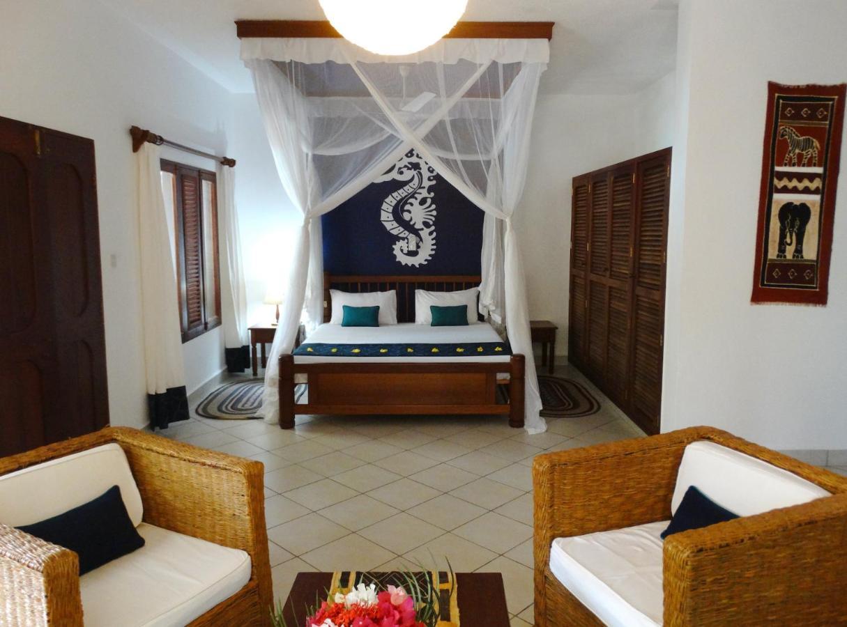 Diani Cottages Диани Бийч Екстериор снимка