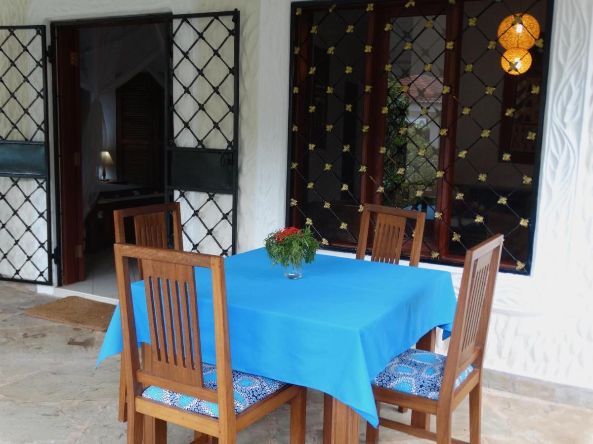Diani Cottages Диани Бийч Екстериор снимка