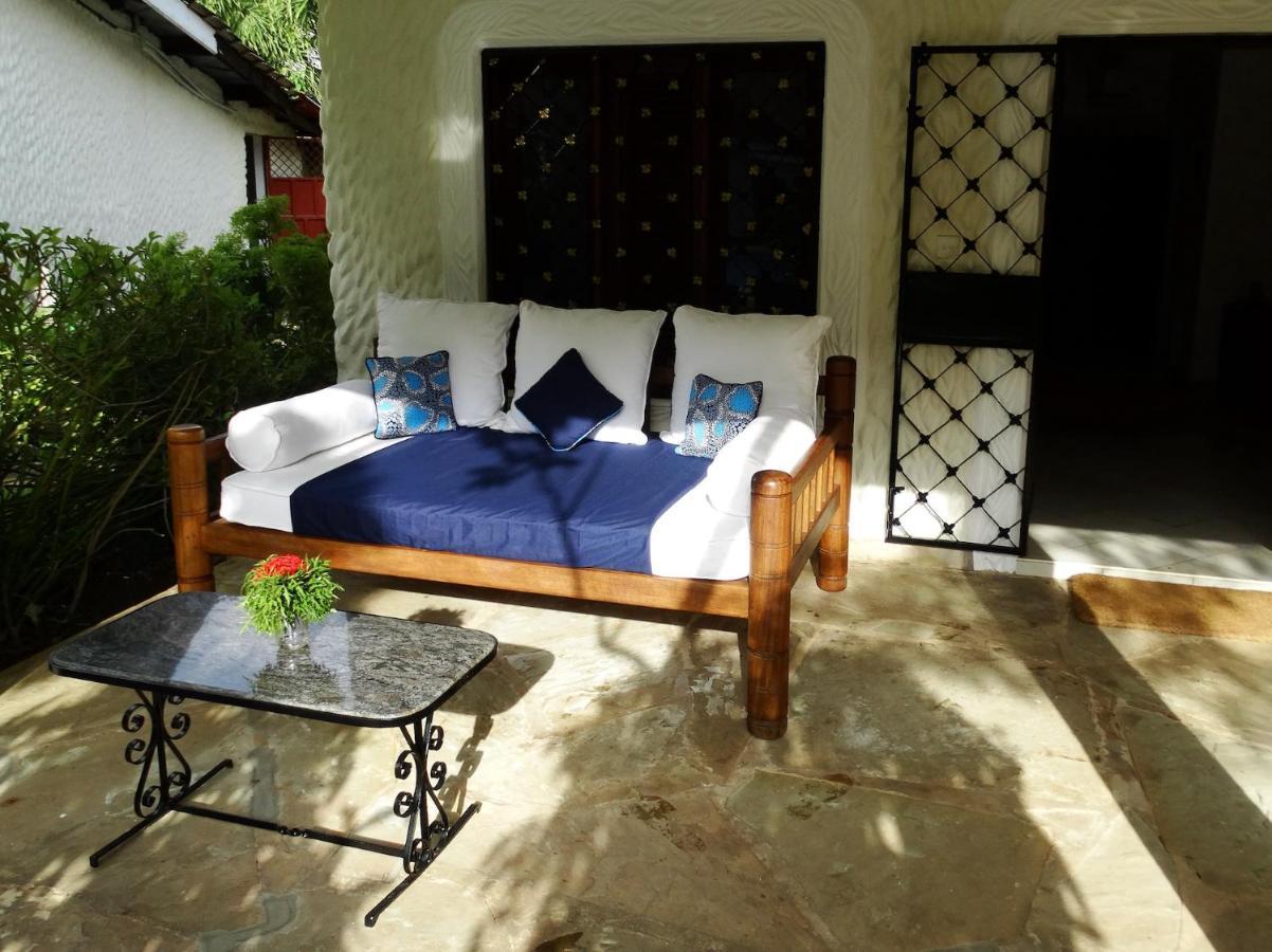 Diani Cottages Диани Бийч Екстериор снимка