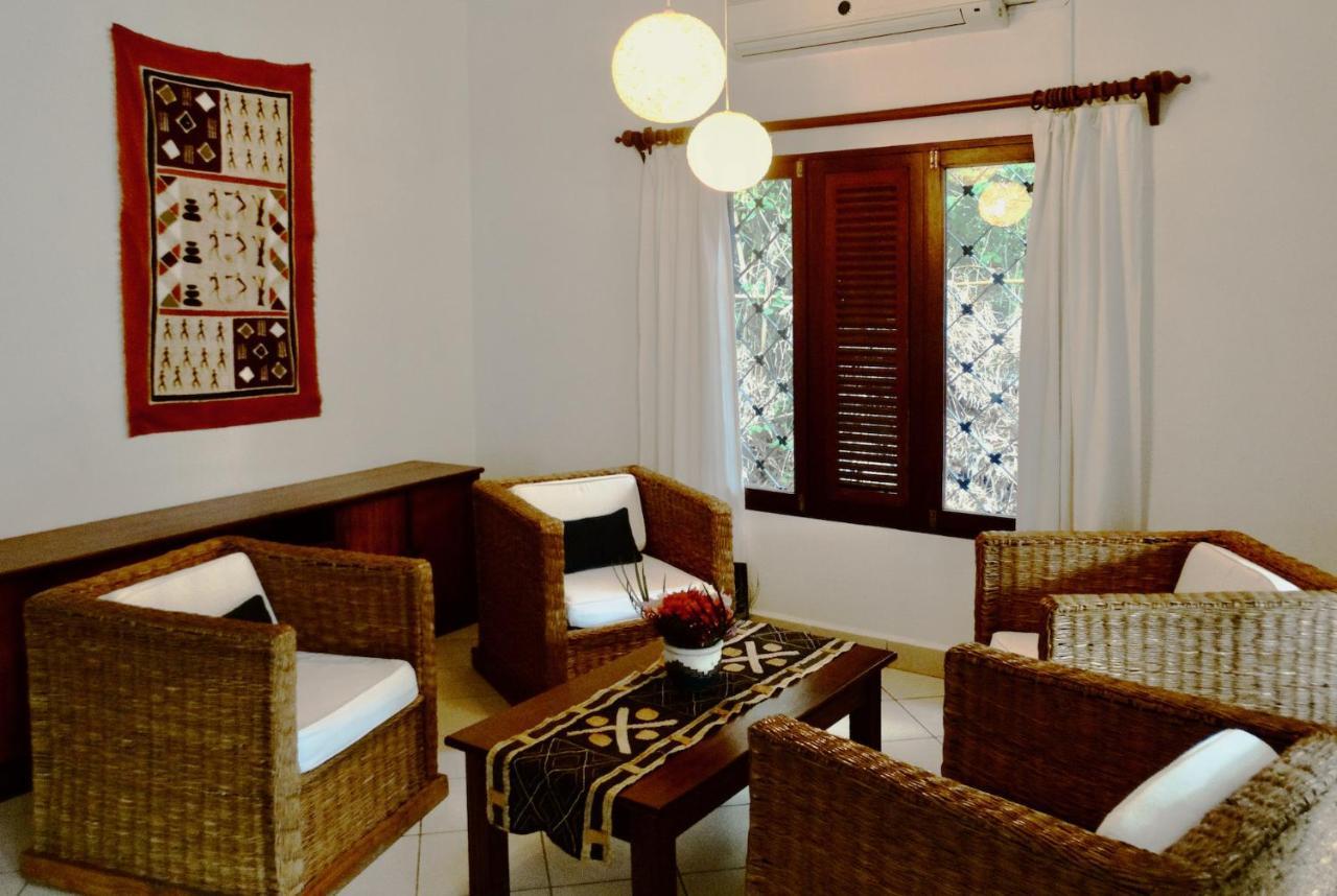 Diani Cottages Диани Бийч Екстериор снимка
