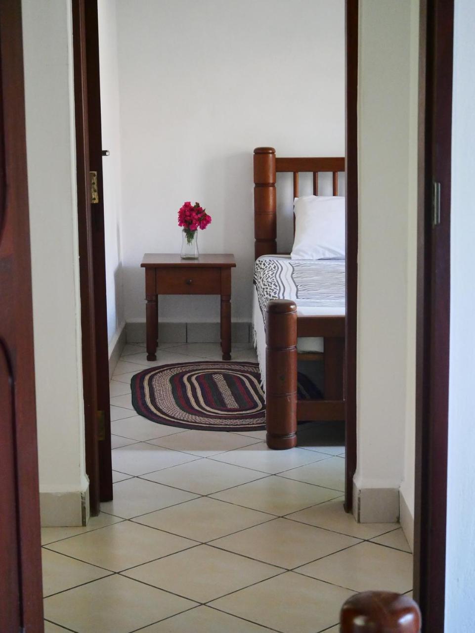 Diani Cottages Диани Бийч Екстериор снимка