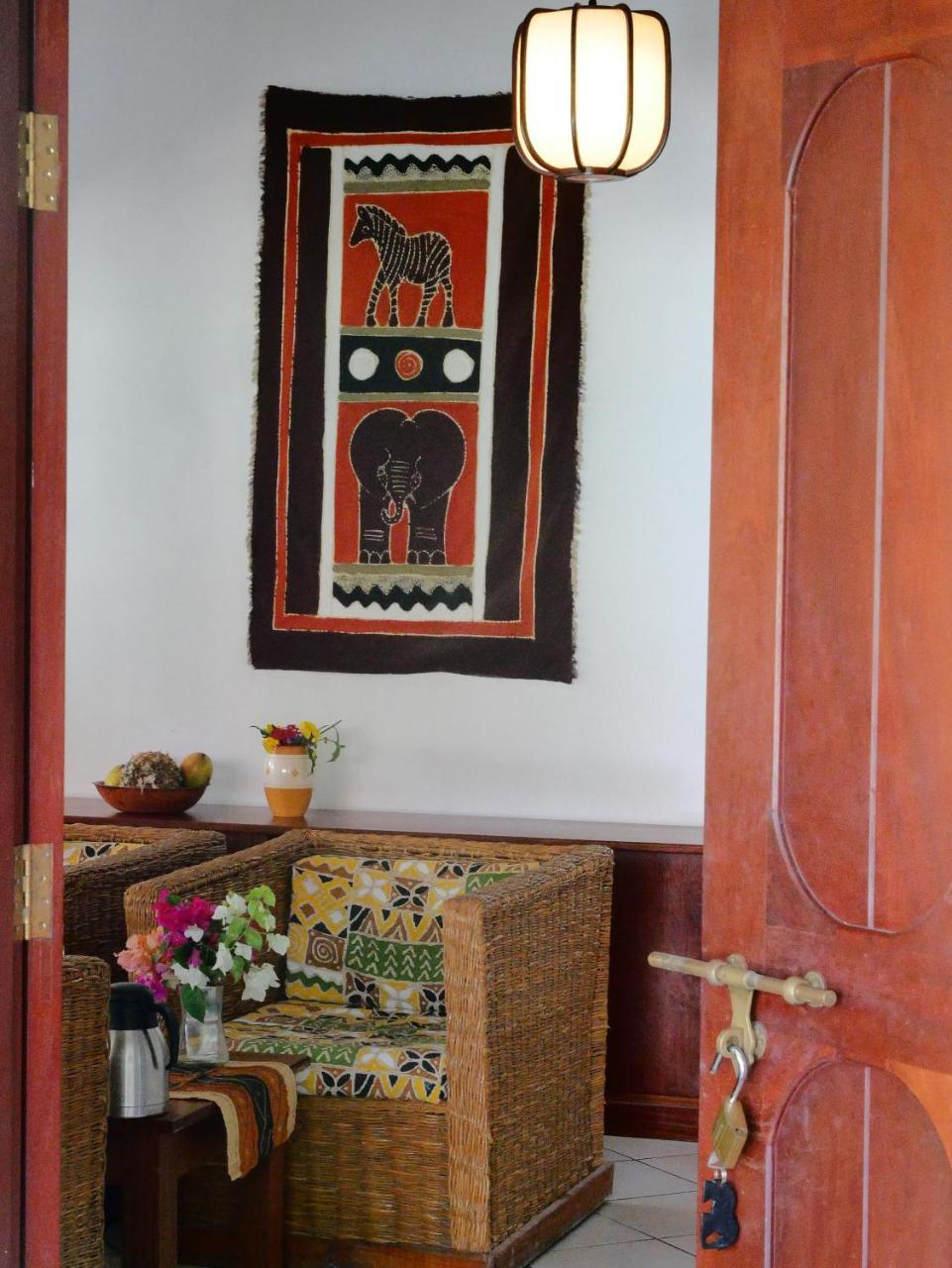 Diani Cottages Диани Бийч Екстериор снимка