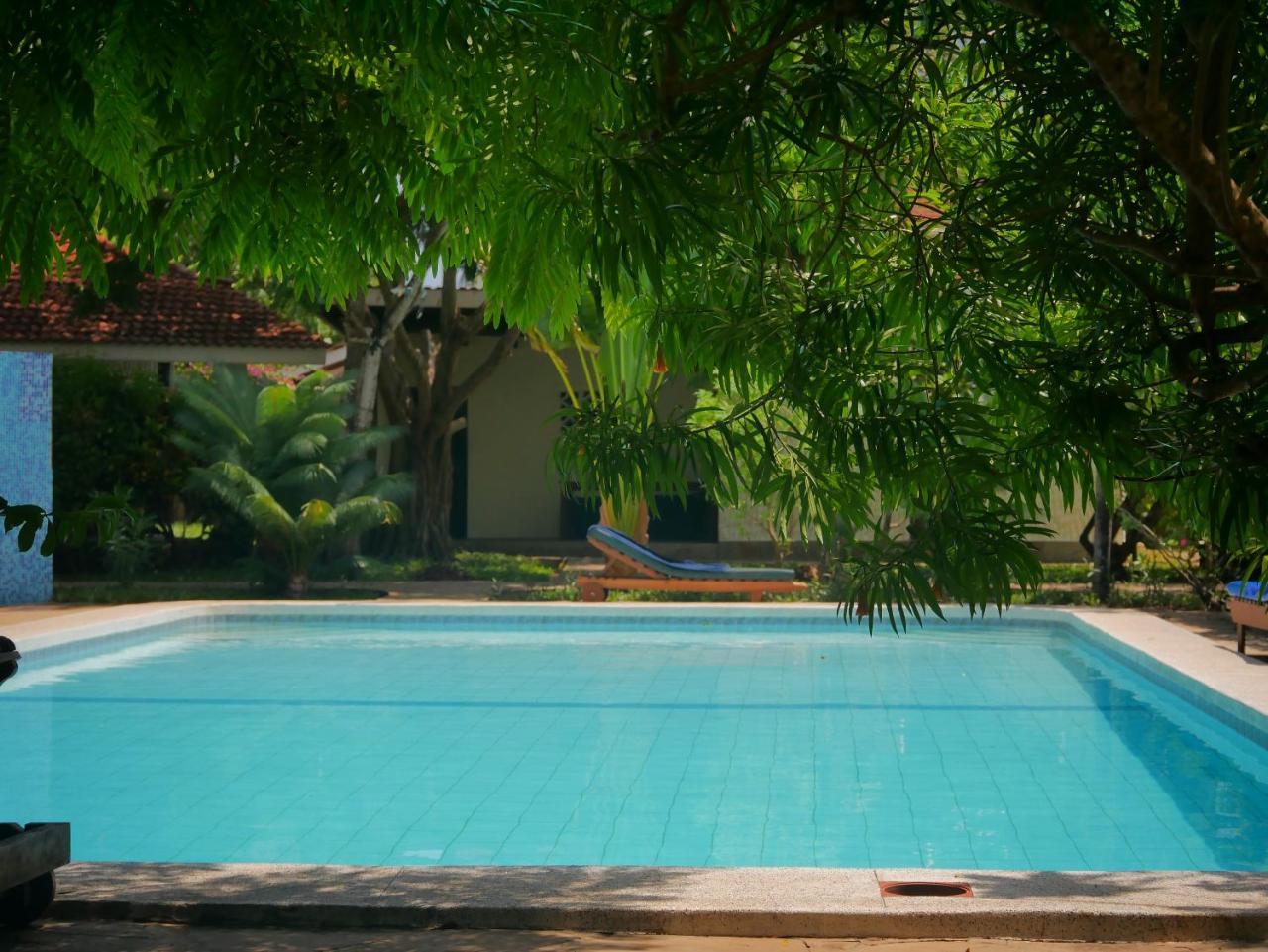 Diani Cottages Диани Бийч Екстериор снимка